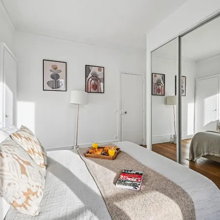Apartment 1Br Steps By Champs De Mars Paris